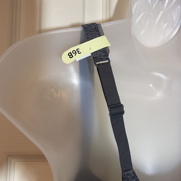 Hanes Cool Comfort Ultimate Tee Shirt Bra Dark Gray 36B NWT - Picture 10 of 14